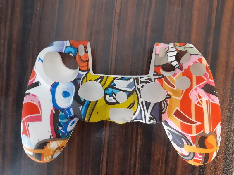 محافظ دسته پلی استیشن 4 طرح فانتزی چند رنگ gallery0