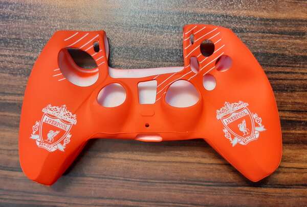 محافظ دسته بازی PS5 طرح لیورپول