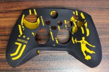 روکش دسته ایکس باکس سری S-X طرح یوونتوس - محافظ دسته Xbox Series S-X مدل Juventus gallery0